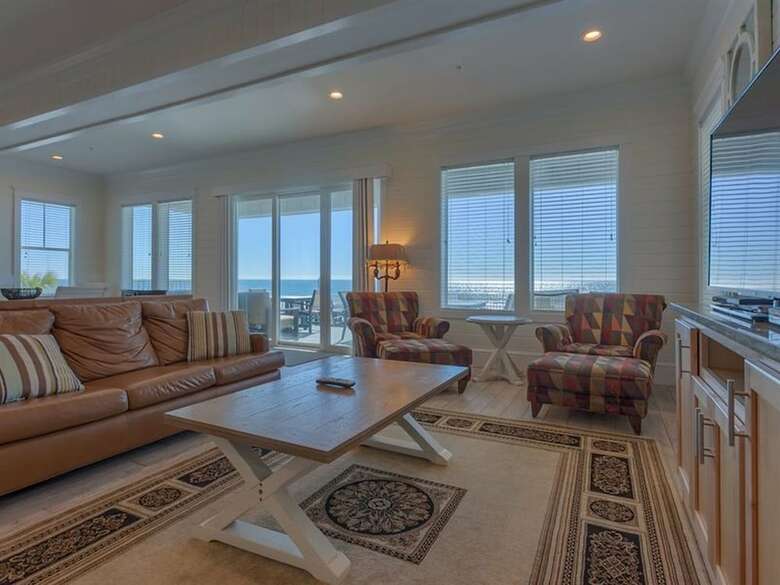Emerald By Meyer Vacation Rentals