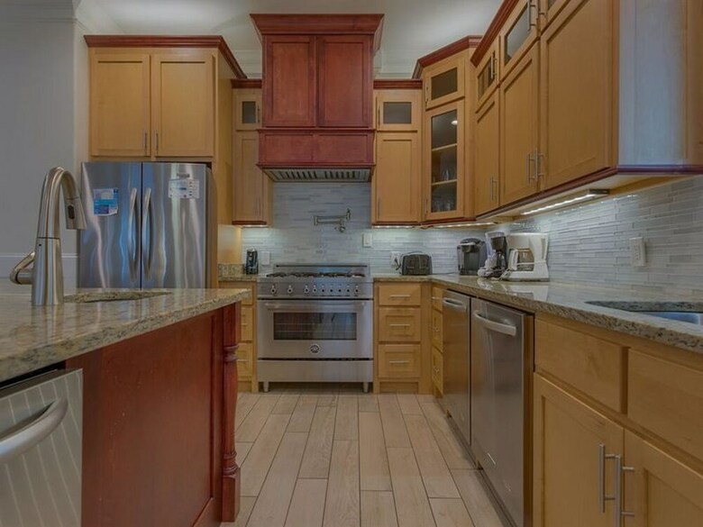 Emerald By Meyer Vacation Rentals