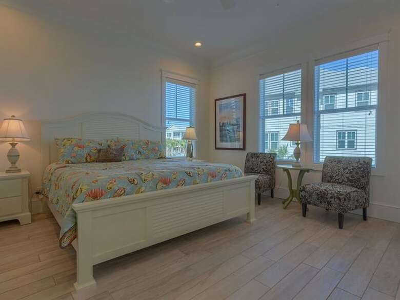 Emerald By Meyer Vacation Rentals
