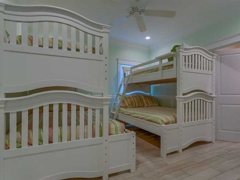 Emerald By Meyer Vacation Rentals