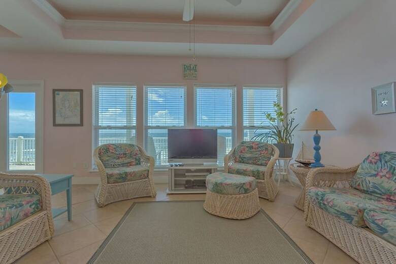 Leeward By Meyer Vacation Rentals