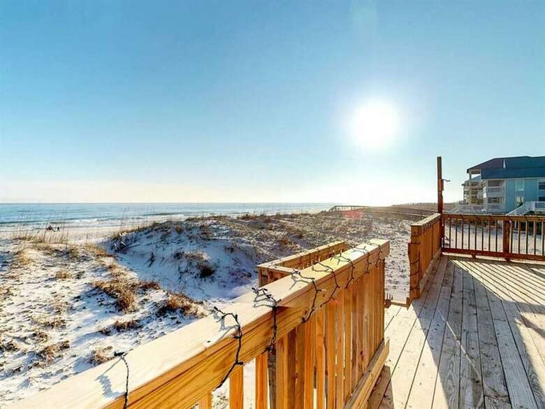 West Beach Bungalow By Meyer Vacation Rentals