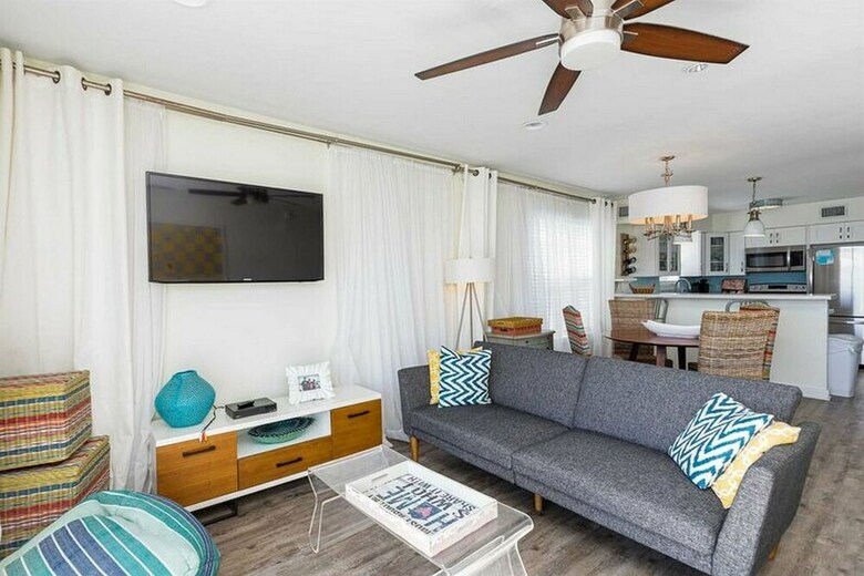 Coastal Calm By Meyer Vacation Rentals