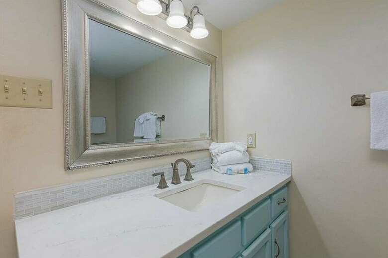 Coastal Calm By Meyer Vacation Rentals