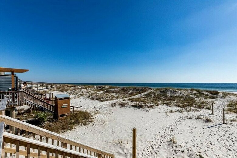 Coastal Calm By Meyer Vacation Rentals