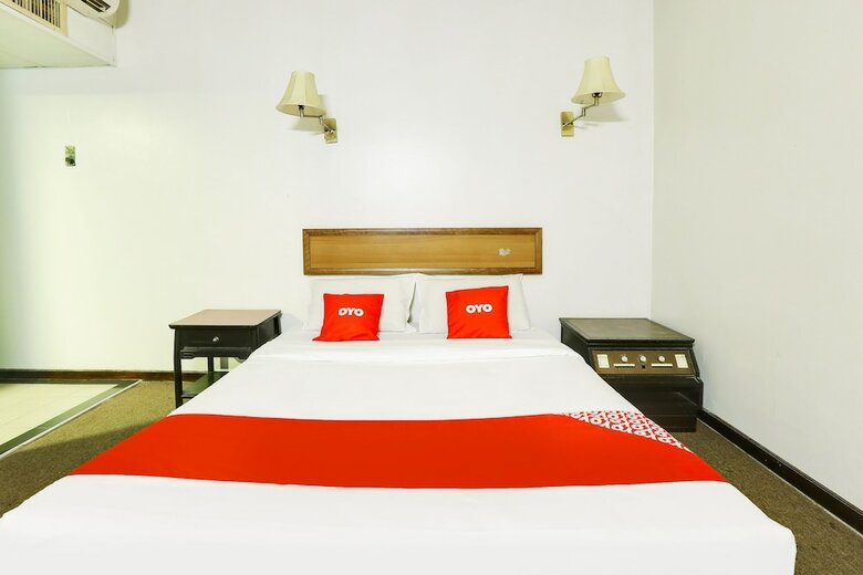 Oyo 89638 Hotel Mandarin Inn