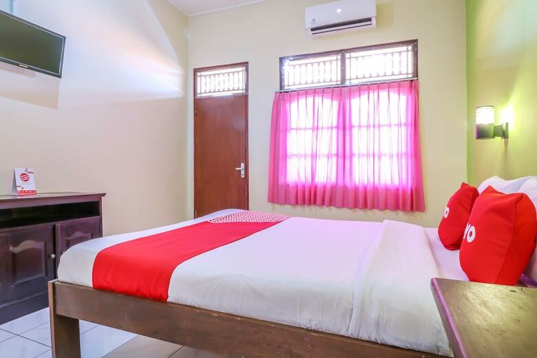 Hostal Oyo 2184 Nan Berlian Inn