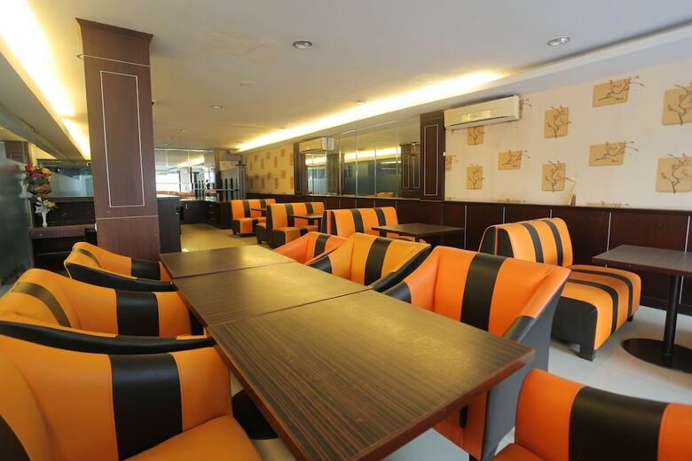 Oyo 1724 Hotel Sembilan Sembilan