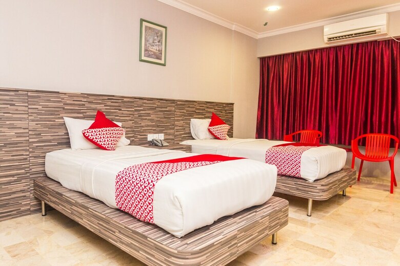 Oyo 1896 Kita Hotel