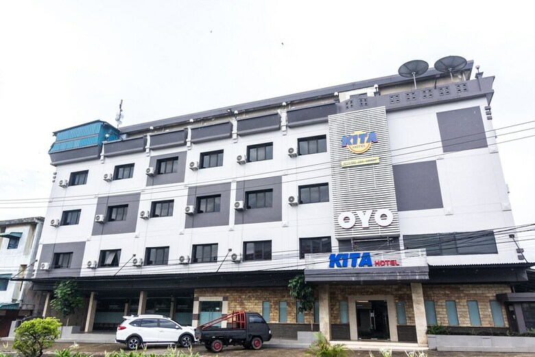 Oyo 1896 Kita Hotel