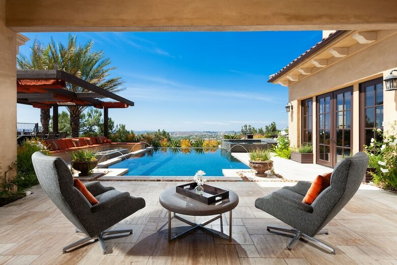 Luxury Getaway Resort  With Great Views
