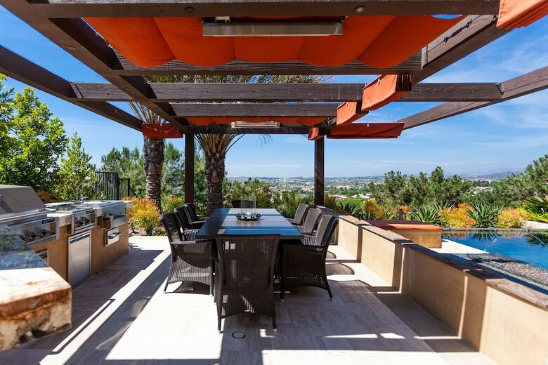 Luxury Getaway Resort  With Great Views