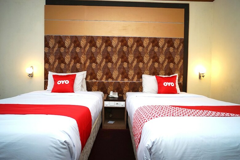 Capital O 1963 Hotel The New Benakutai
