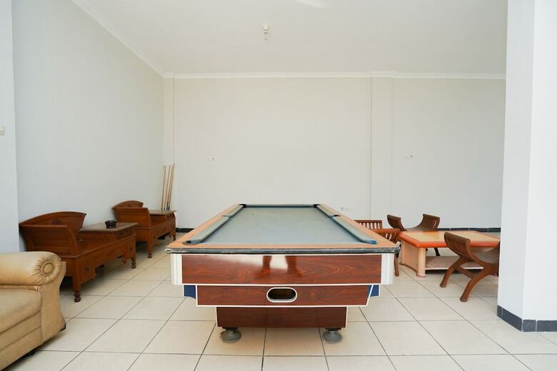 Hotel Oyo 2075 Graha Marina