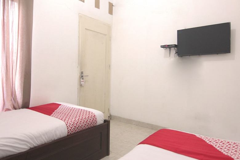 Hostal Oyo 1456 Hotel Garuda