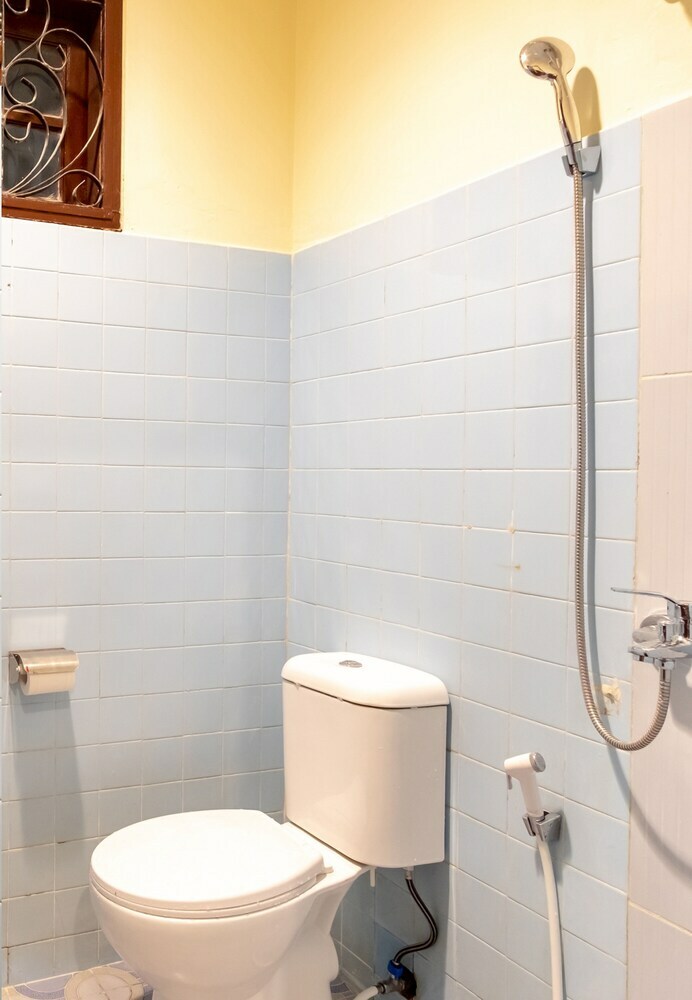 Hostal Oyo 1697 Rumah Ekologis