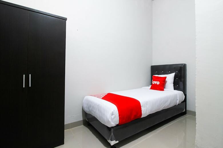 Hostal Oyo 1653 Fajar Residence