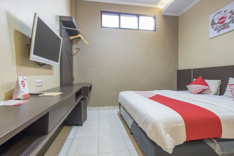 Hostal Oyo 1631 Aristo Home