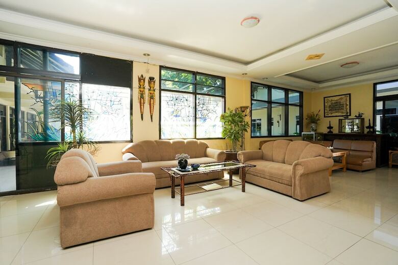 Oyo 1652 Hotel Tampiarto