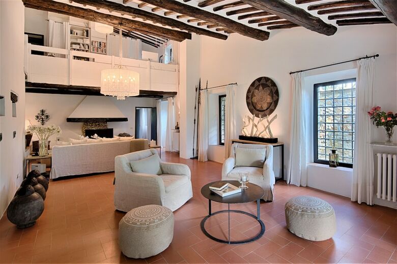 Villa In Castellina W. Pool, Garden & Winery