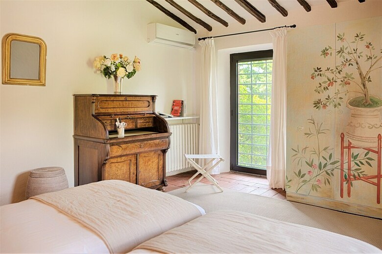 Villa In Castellina W. Pool, Garden & Winery