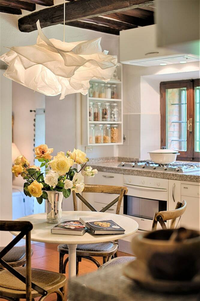 Villa In Castellina W. Pool, Garden & Winery