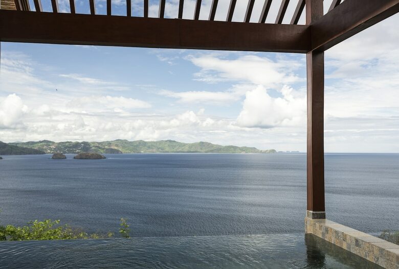 Four Seasons Residences Costa Rica
