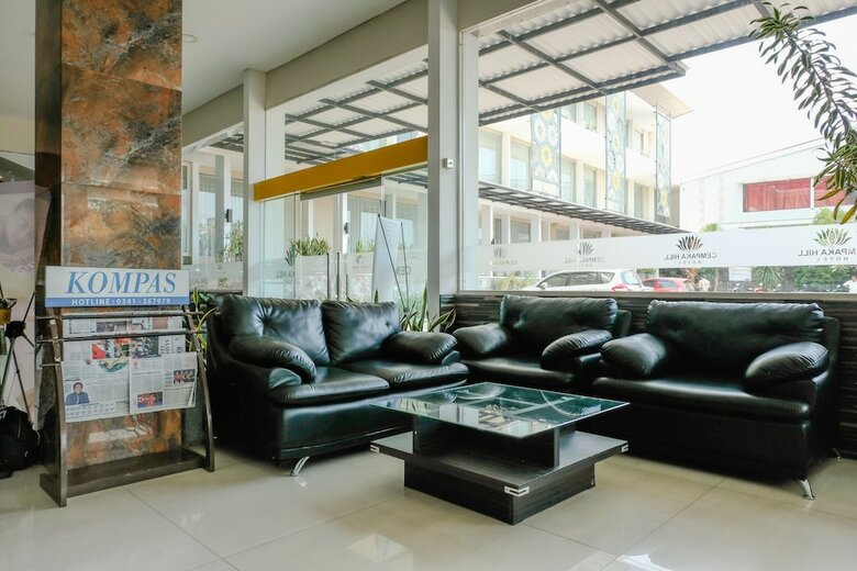 Capital O 1776 Cempaka Hill Hotel