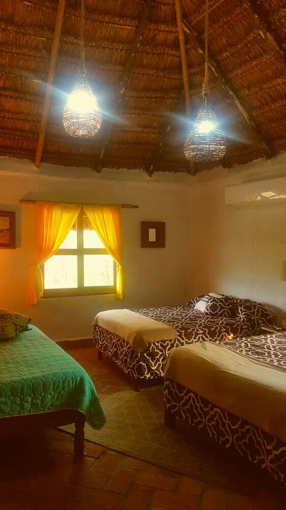 Hotel Caba�as Mannan