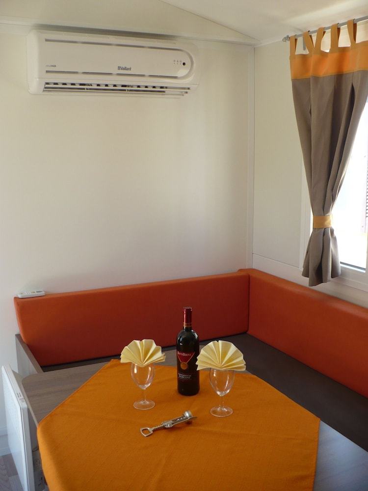 Victoria Mobilhome Camping Orsera