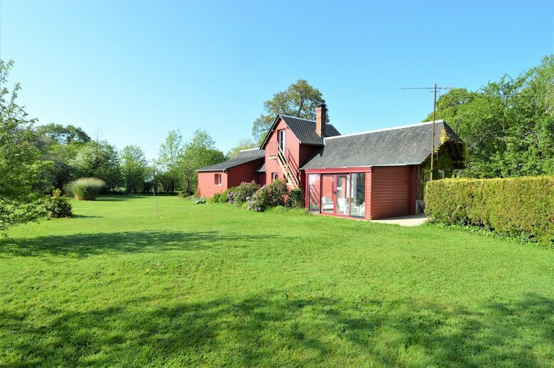 Maison de Campagne : Grand Jardin Et Bois Priv�s
