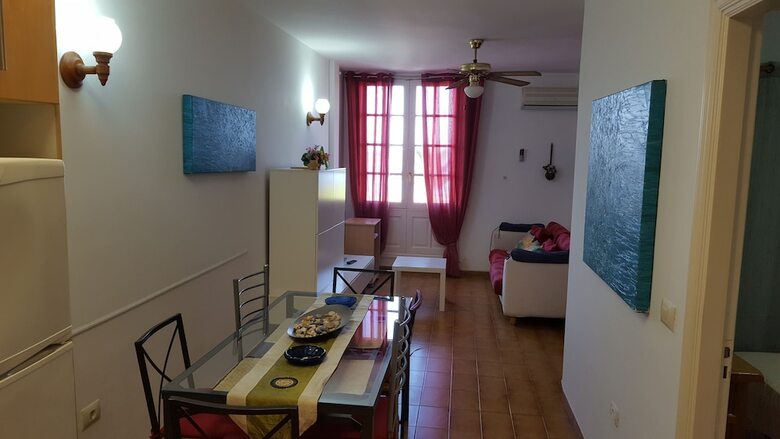 Apartamentos On The Las Vistas Beach. A Pie de Playa.