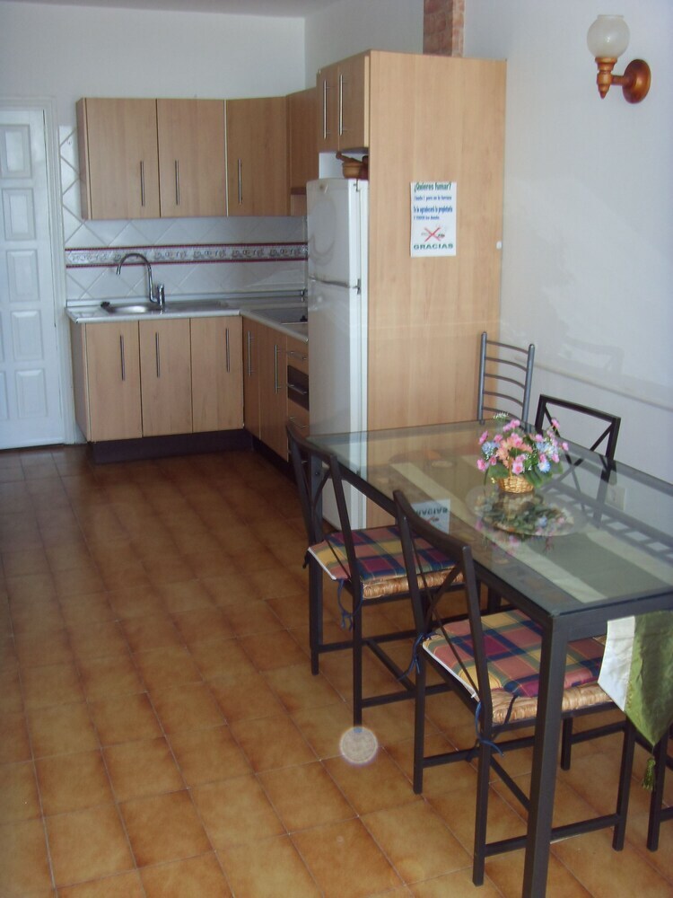 Apartamentos On The Las Vistas Beach. A Pie de Playa.