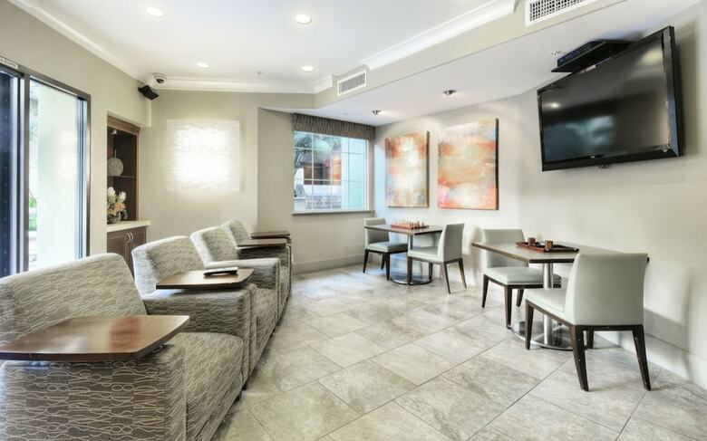 Apartamentos Lavish Suites At Bel Air