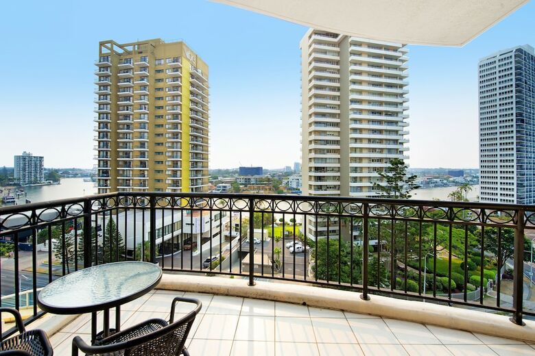 Apartamentos Chevron Renaissance Private 2 Bedroom