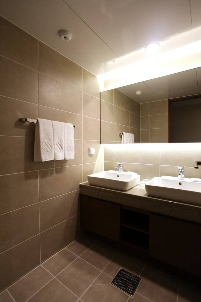 Hotel Skypark Myeongdong II