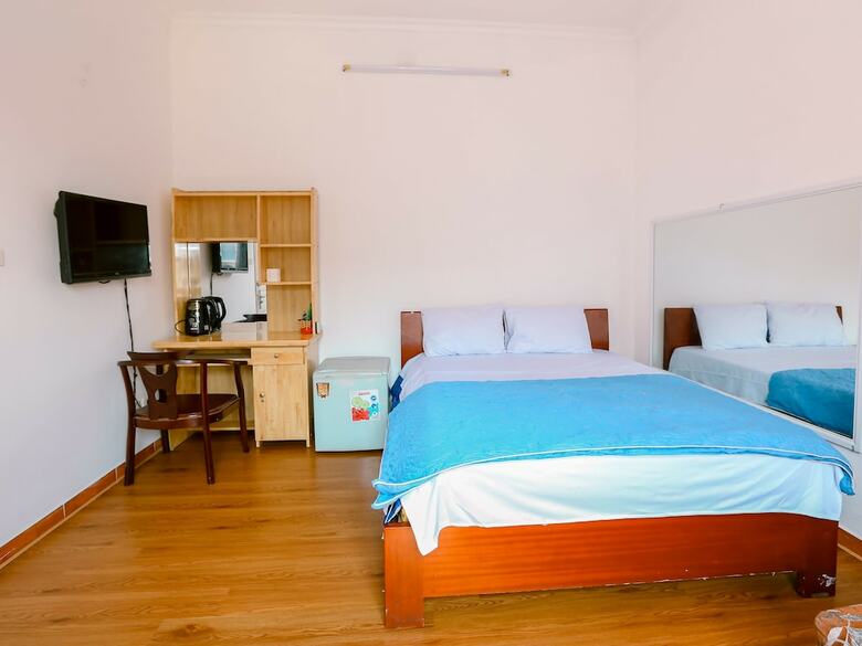 Oyo 437 Van Xuan Hotel