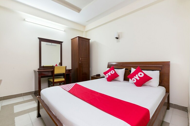 Hotel Oyo 568 Hoang Long