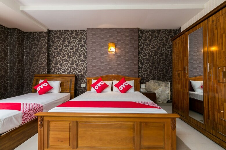 Hotel Oyo 568 Hoang Long