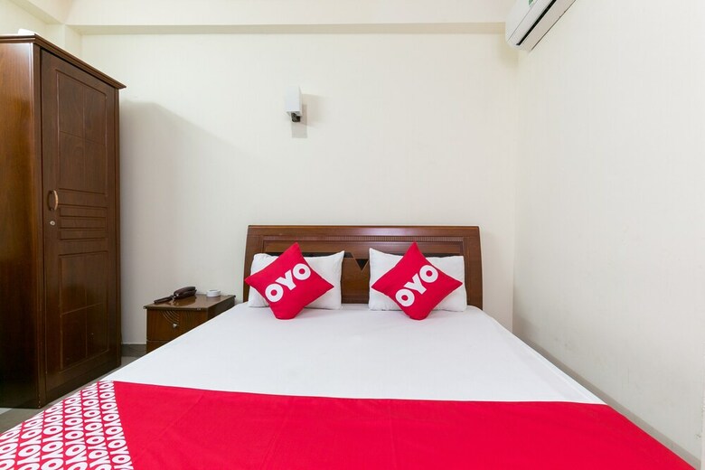 Hotel Oyo 568 Hoang Long