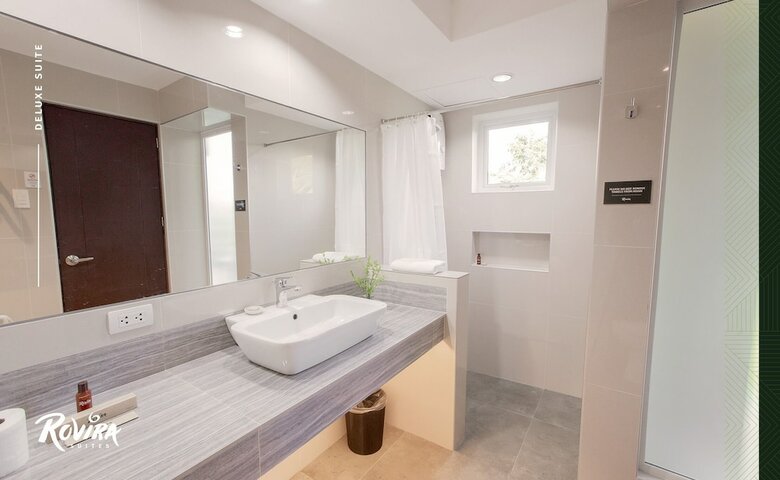Hotel Rovira Suites