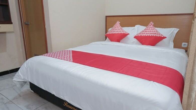 Hotel Oyo 1692 Villa Akbar 3