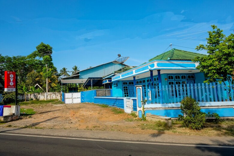 Hostal Oyo 1774 Griya Dahlia