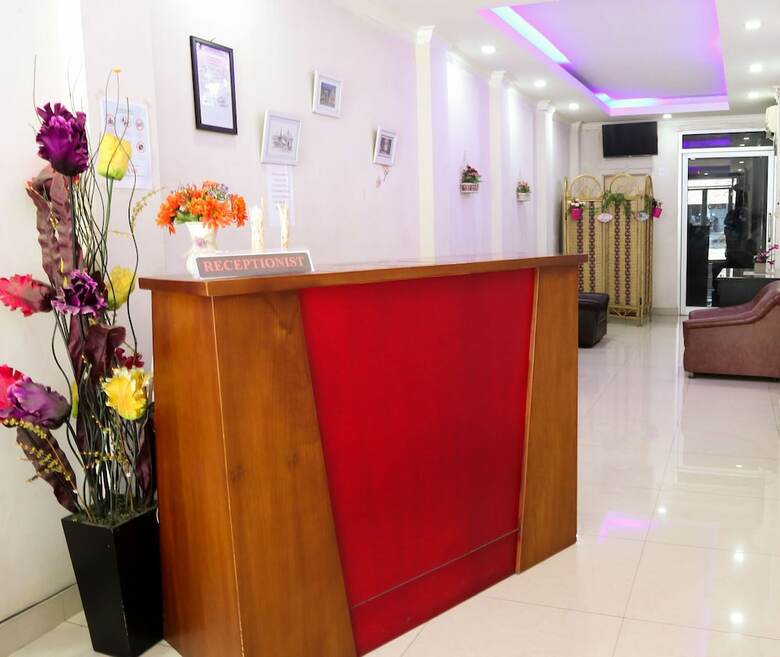 Hostal Oyo 1686 Lenggogeni House