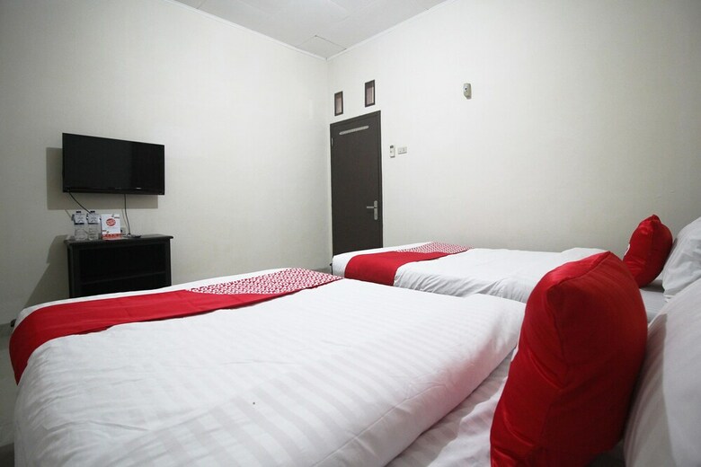 Hostal Oyo 1547 Wisma Ray Syariah