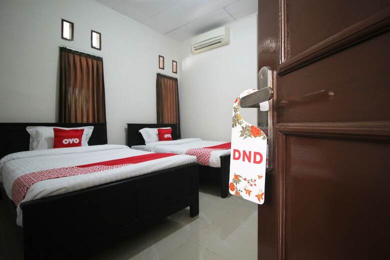 Hostal Oyo 1547 Wisma Ray Syariah
