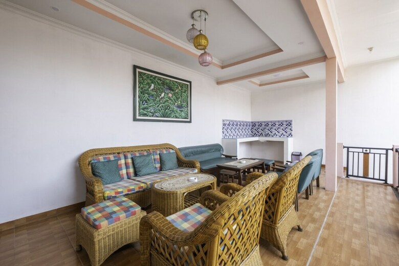 Hostal Oyo 1541 Puri Cikole Asri