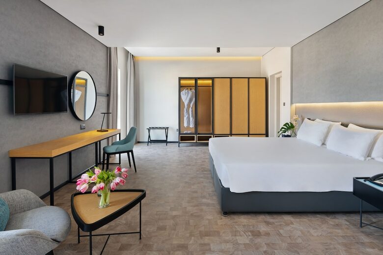 Hotel The Manor By Ja