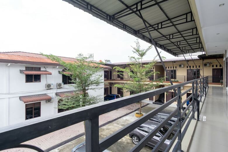 Hotel Oyo 1371 Carofin Guest House