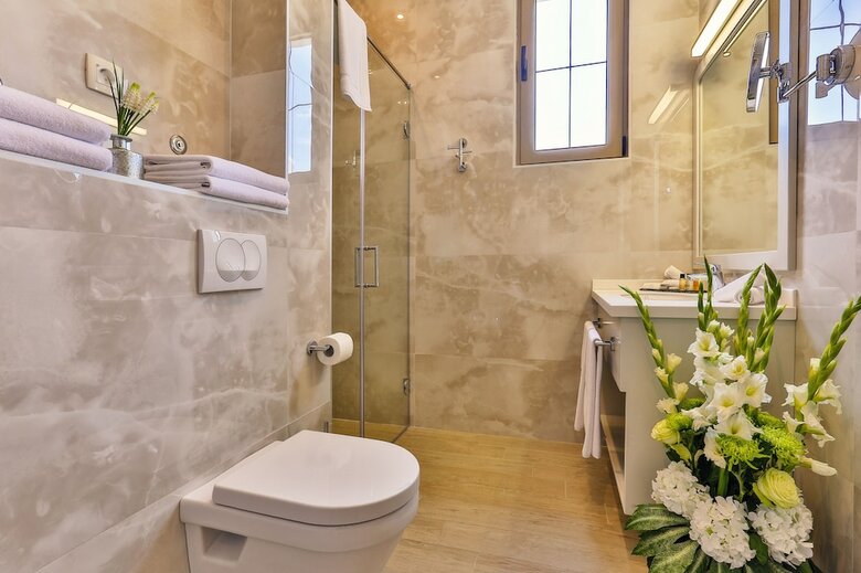Avanti Hotel & Spa